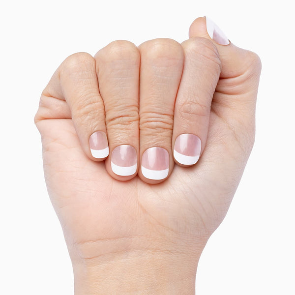 Mon Amour (French tips short nails)